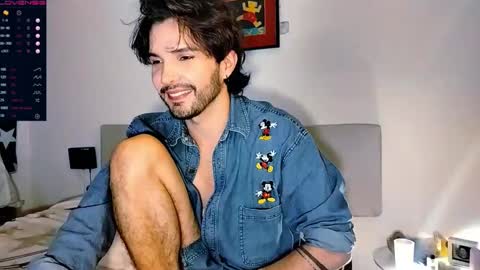 Snapshot of camilosaennz chatting on September 20, 2025, 12:11 am camilo online show from September 20, 2025, 12:11 am