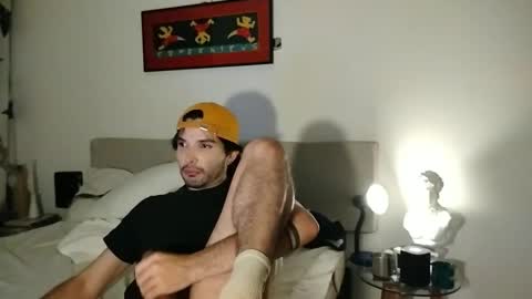 Snapshot of camilosaennz chatting on October 13, 2025, 7:30 am camilo online show from October 13, 2025, 7:30 am