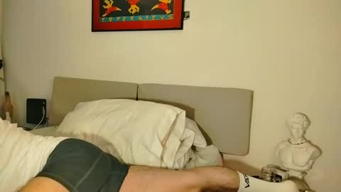 Snapshot of camilosaennz chatting on October 18, 2025, 7:09 am camilo online show from October 18, 2025, 7:09 am