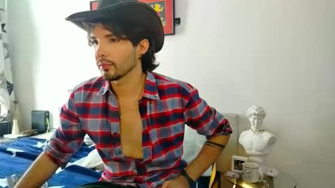 Snapshot of camilosaennz chatting on October 29, 2025, 7:04 pm camilo online show from October 29, 2025, 7:04 pm