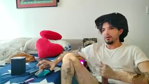 Snapshot of camilosaennz chatting on November 3, 2025, 5:03 pm camilo online show from November 3, 2025, 5:03 pm