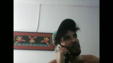 Snapshot of camilosaennz chatting on November 10, 2025, 6:51 pm camilo online show from November 10, 2025, 6:51 pm