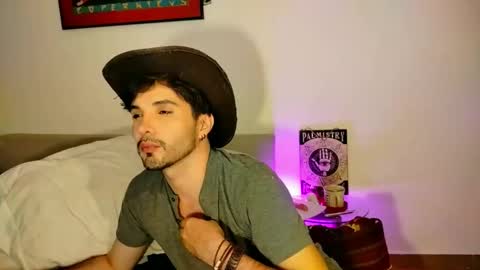 Snapshot of camilosaennz chatting on November 15, 2025, 3:04 am camilo online show from November 15, 2025, 3:04 am