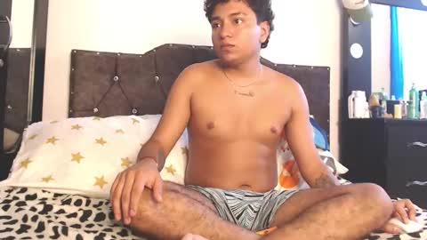 Snapshot of camilowhites chatting on June 7, 2026, 8:34 pm CamilowhiteS online show from June 7, 2026, 8:34 pm