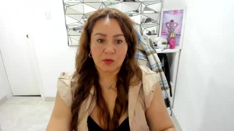 camixxx_m online show from April 25, 2026, 1:41 pm