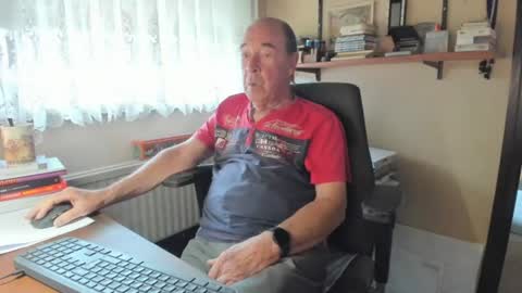 Cammee online show from July 27, 2026, 7:37 am