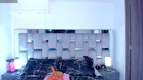 Snapshot of cammiila chatting on February 26, 2026, 4:06 pm Camila online show from February 26, 2026, 4:06 pm