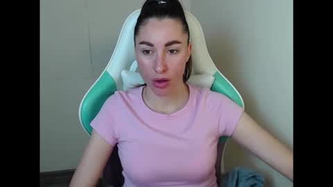 cammila horn online show from April 26, 2026, 5:05 am