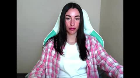 cammila horn online show from June 15, 2026, 5:09 am