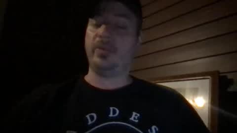 camunity online show from May 4, 2026, 5:58 am