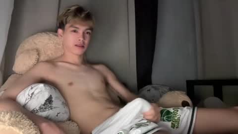 Ethan online show from May 4, 2026, 9:49 am