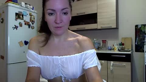 Taisia online show from December 15, 2024, 6:37 pm