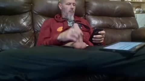 Snapshot of canadianchris1007 chatting on November 1, 2025, 9:39 pm Chris online show from November 1, 2025, 9:39 pm