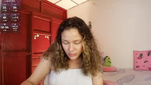 Candase online show from June 1, 2026, 7:26 pm