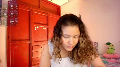 Candase online show from June 22, 2026, 7:44 pm