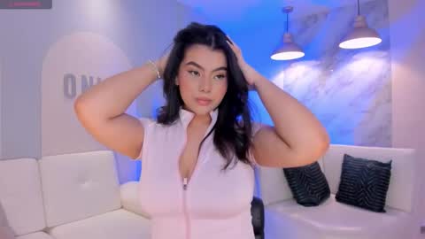 Snapshot of candaserussell chatting on March 20, 2026, 3:00 am Candanse R online show from March 20, 2026, 3:00 am