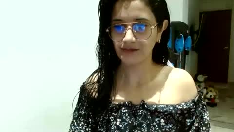 Carolina online show from January 9, 2025, 12:35 am