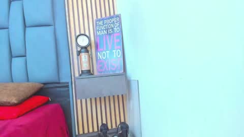 Candela online show from January 4, 2025, 3:17 pm