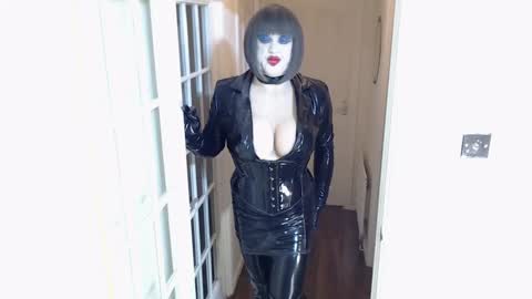 Snapshot of candi_smokes chatting on December 8, 2024, 6:39 pm candi smokes online show from December 8, 2024, 6:39 pm