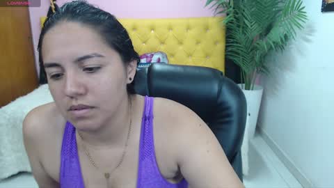 Candy  online show from January 10, 2025, 3:58 pm
