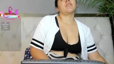 Snapshot of candiapole chatting on October 25, 2025, 1:07 pm Candy  online show from October 25, 2025, 1:07 pm
