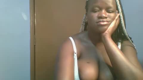 Snapshot of candie_love chatting on February 21, 2025, 5:13 am Spencer online show from February 21, 2025, 5:13 am