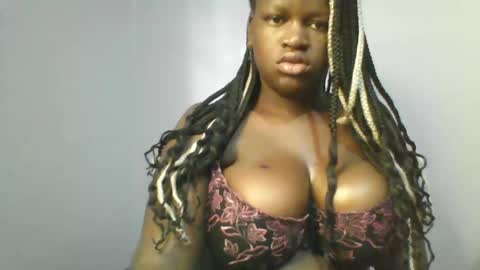Snapshot of candie_love chatting on March 4, 2025, 4:17 am Spencer online show from March 4, 2025, 4:17 am