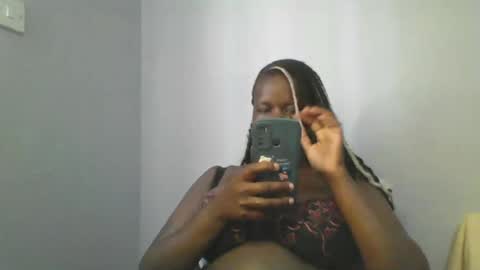 Snapshot of candie_love chatting on March 5, 2025, 12:44 pm Spencer online show from March 5, 2025, 12:44 pm