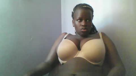 Snapshot of candie_love chatting on March 7, 2025, 12:12 pm Spencer online show from March 7, 2025, 12:12 pm