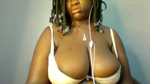 Snapshot of candie_love chatting on September 10, 2025, 3:39 am Spencer online show from September 10, 2025, 3:39 am