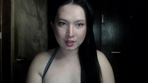 candiiice18 online show from November 9, 2025, 6:17 pm