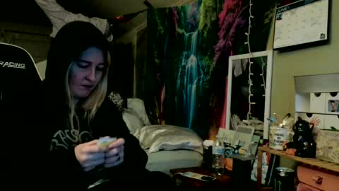 Candi online show from June 17, 2026, 5:47 pm
