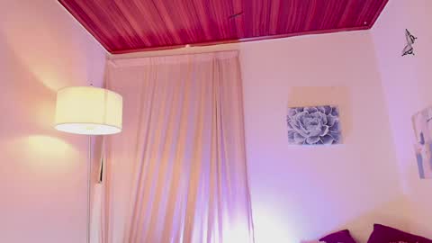 candle_lz online show from January 5, 2025, 9:15 am