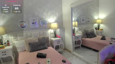 Candy online show from December 28, 2024, 7:43 pm
