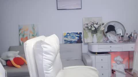 candy8998 online show from October 16, 2025, 10:27 am