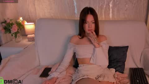 Candy online show from May 11, 2026, 9:37 am