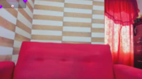 Snapshot of candy_browm1 chatting on February 11, 2025, 6:33 pm Candy  Brown online show from February 11, 2025, 6:33 pm
