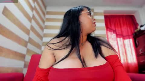 Snapshot of candy_browm1 chatting on October 1, 2025, 12:33 pm Candy  Brown online show from October 1, 2025, 12:33 pm