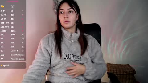Snapshot of candy_canee chatting on January 25, 2025, 2:58 pm online show from January 25, 2025, 2:58 pm