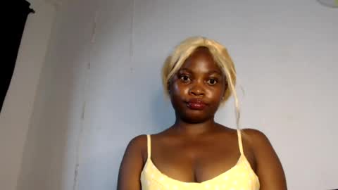 Snapshot of candy_doll_xxxx chatting on May 18, 2026, 6:25 pm Tiana Barbie doll. YOUR FUCK DOLL online show from May 18, 2026, 6:25 pm