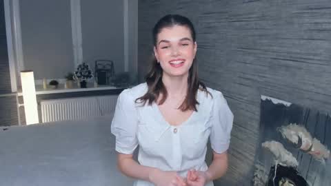 Snapshot of candy_flo chatting on January 28, 2025, 7:32 pm Flora online show from January 28, 2025, 7:32 pm