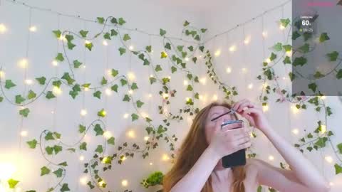 candy_flosse online show from June 11, 2026, 6:00 am