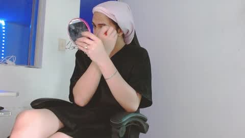 Snapshot of candy_giuliana21 chatting on May 9, 2026, 6:35 pm candy_giuliana21 online show from May 9, 2026, 6:35 pm