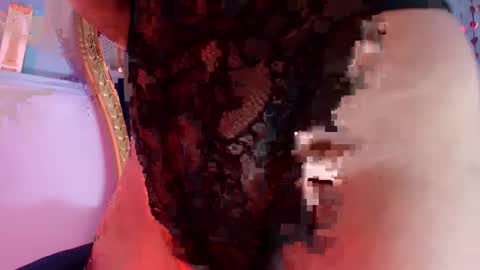 Snapshot of candy_hotlx chatting on December 13, 2024, 3:27 am candy_hotlx online show from December 13, 2024, 3:27 am