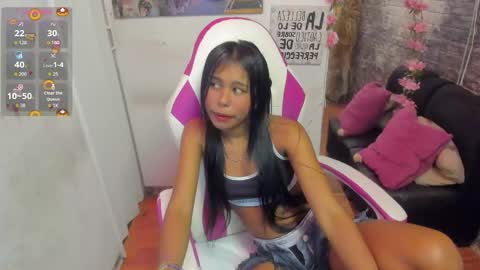 Snapshot of candy_kiss__ chatting on May 5, 2026, 8:50 pm candy_kiss__ online show from May 5, 2026, 8:50 pm