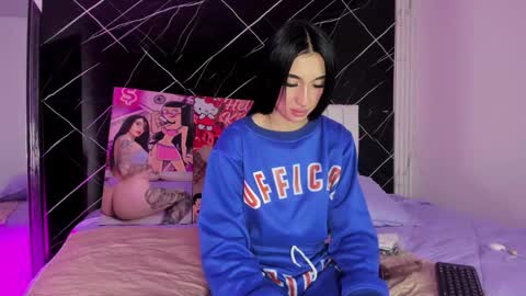 Leila  online show from October 10, 2025, 4:11 am