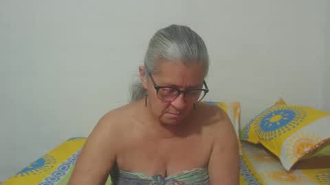 candy online show from March 7, 2025, 10:43 pm