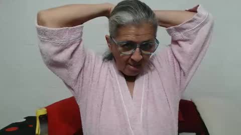 candy online show from December 15, 2025, 11:09 pm