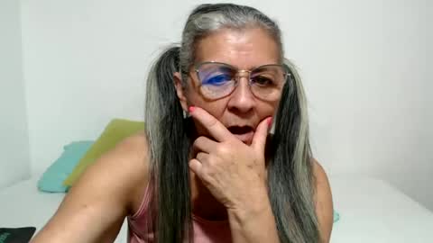 Snapshot of candy_mature_ chatting on July 6, 2026, 11:29 pm candy online show from July 6, 2026, 11:29 pm