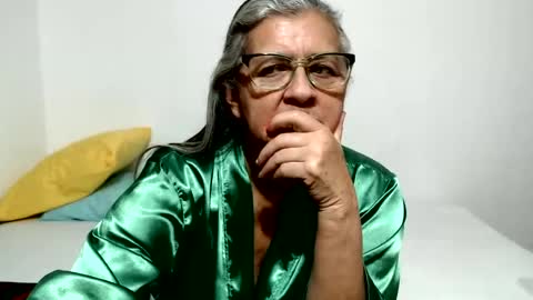 Snapshot of candy_mature_ chatting on July 7, 2026, 10:52 am candy online show from July 7, 2026, 10:52 am